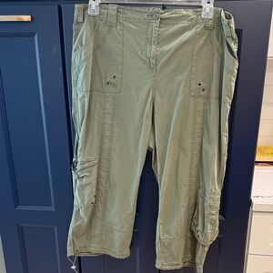 Style & Co. Olive Green Capris